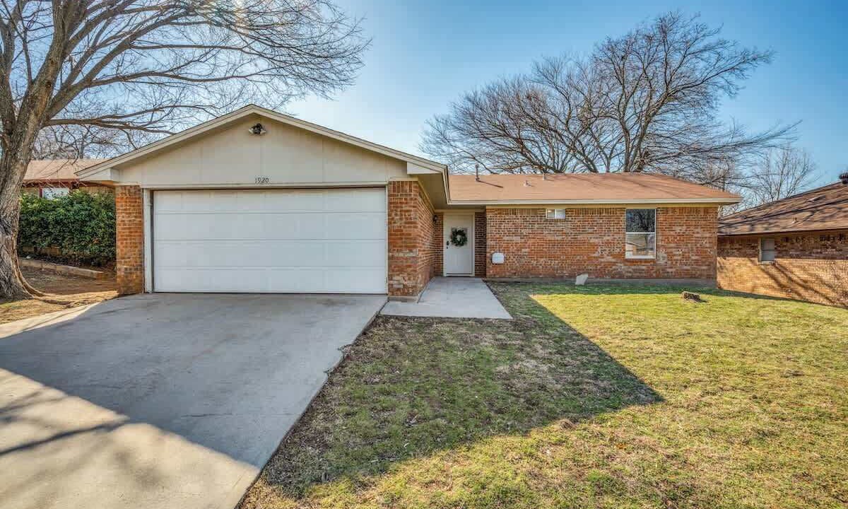 Photo of Outdoor in Denton