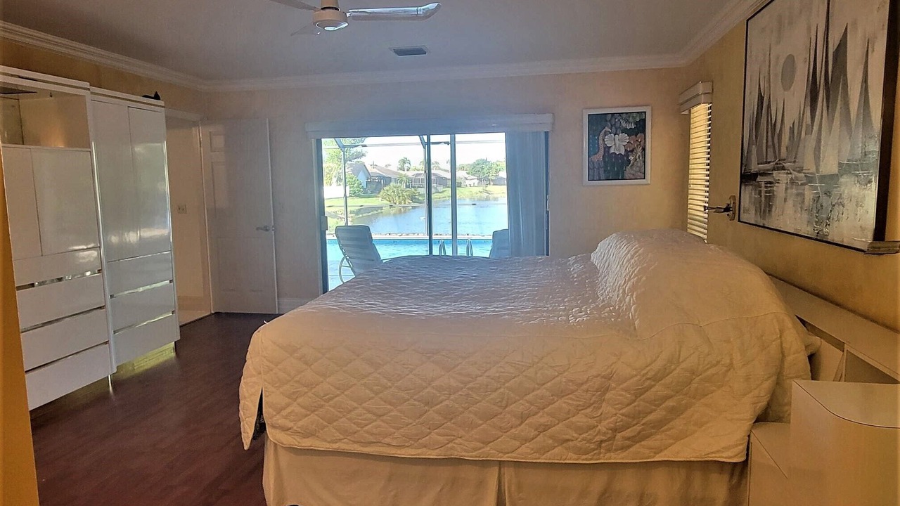 Photo of Bedroom in Deerfield Beach