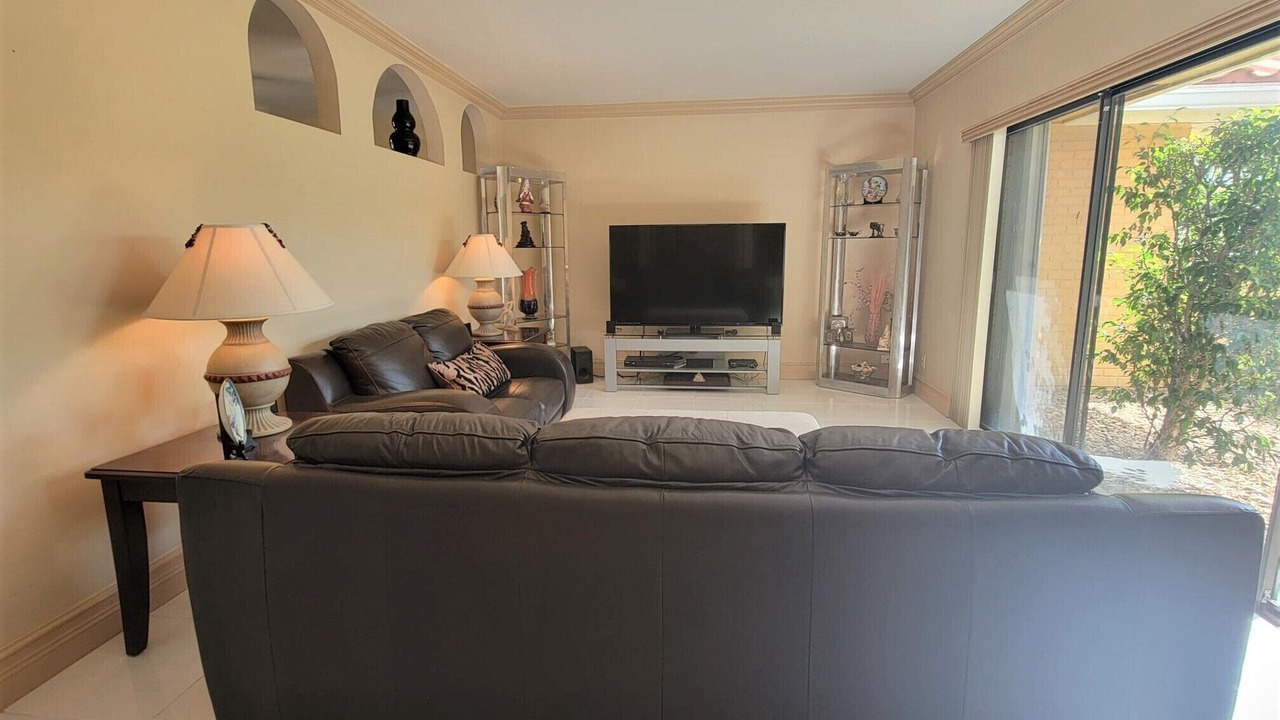 Photo of Livingroom in Deerfield Beach