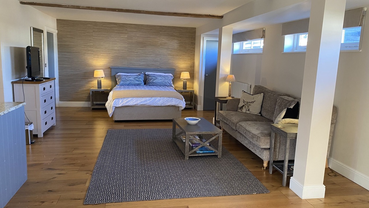 Photo of Others in Chelmondiston