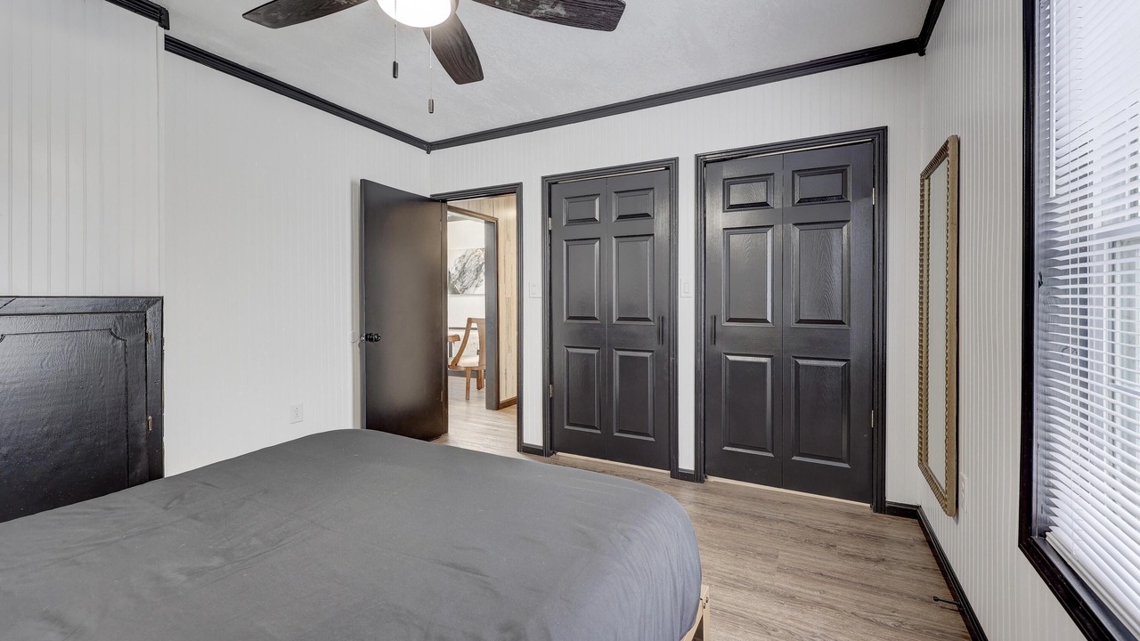 Photo of Bedroom in Webb City