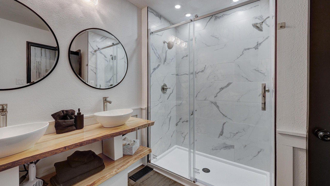 Photo of Bathroom in Webb City