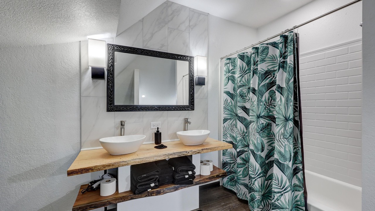 Photo of Bathroom in Webb City