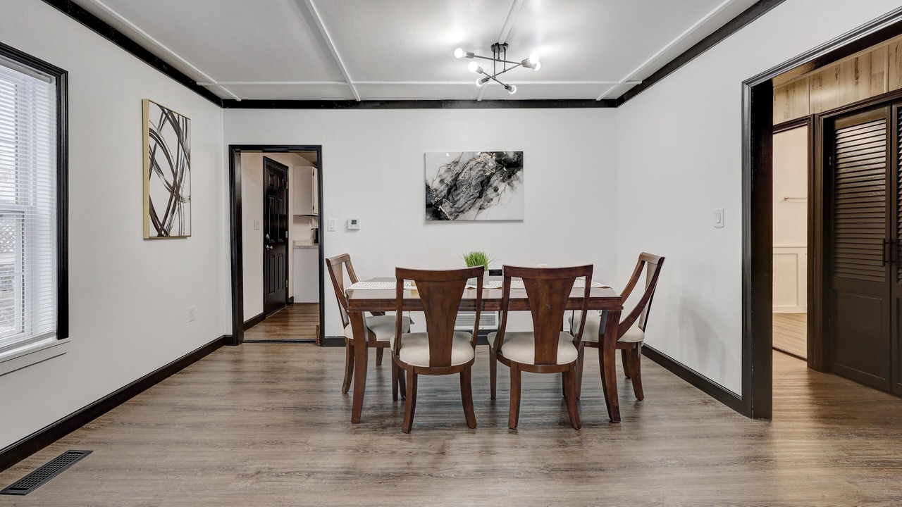 Photo of Bedroom in Webb City
