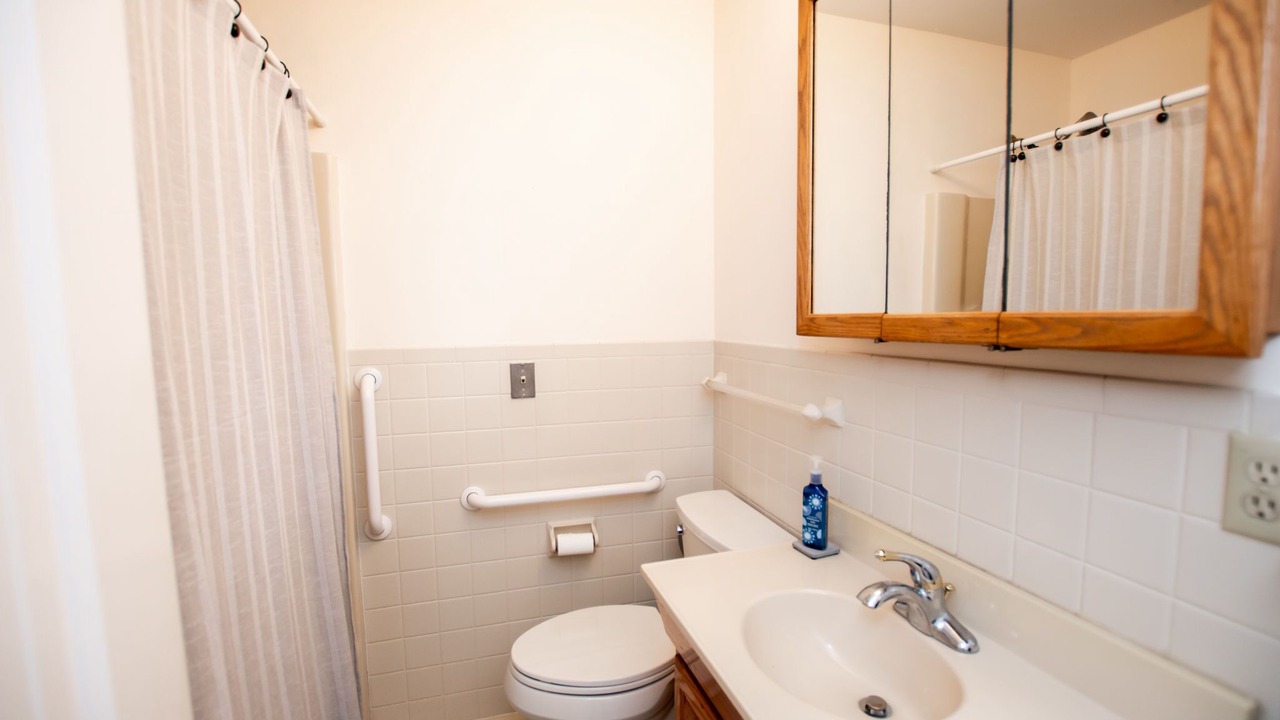 Photo of Bathroom in Mystic Island