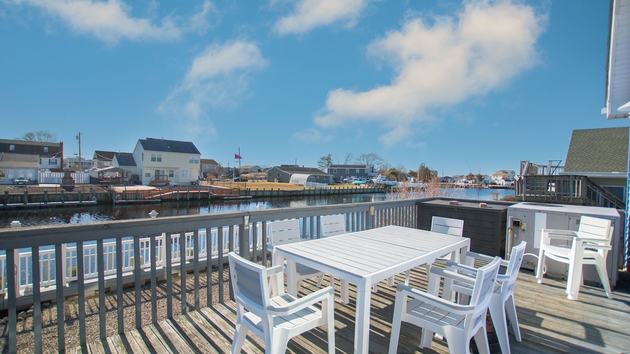 Photo of Others in Mystic Island