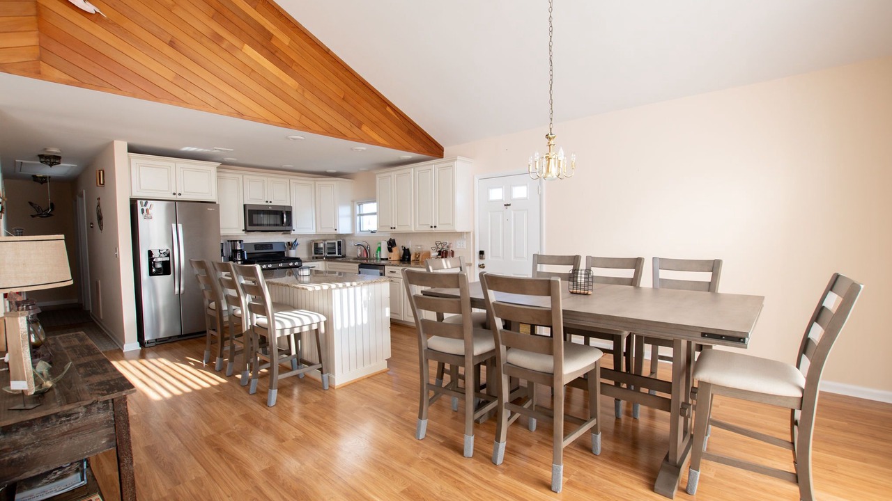 Photo of Bedroom in Mystic Island