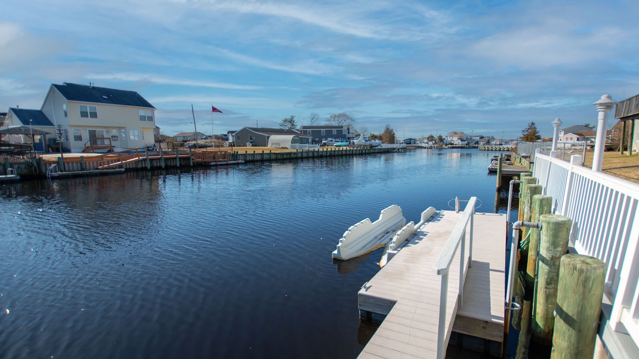 Photo of Others in Mystic Island