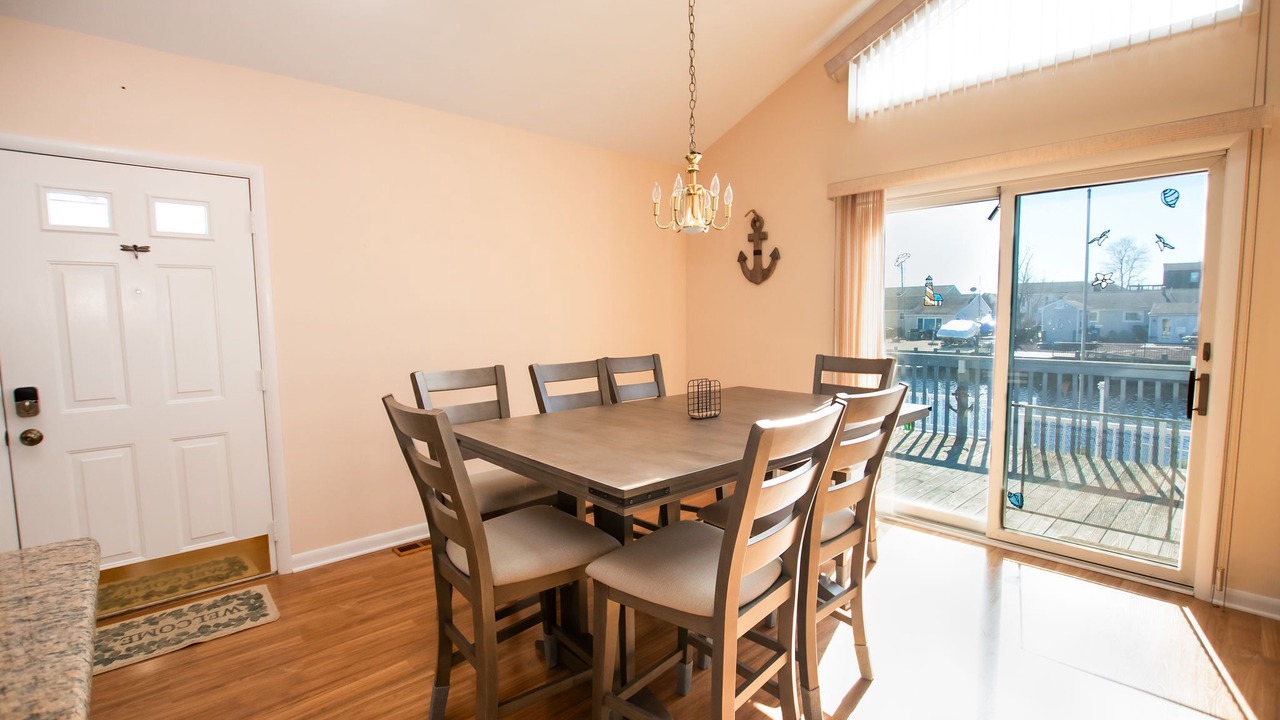 Photo of Bedroom in Mystic Island