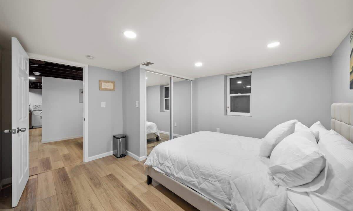 Photo of Bedroom in Clawson
