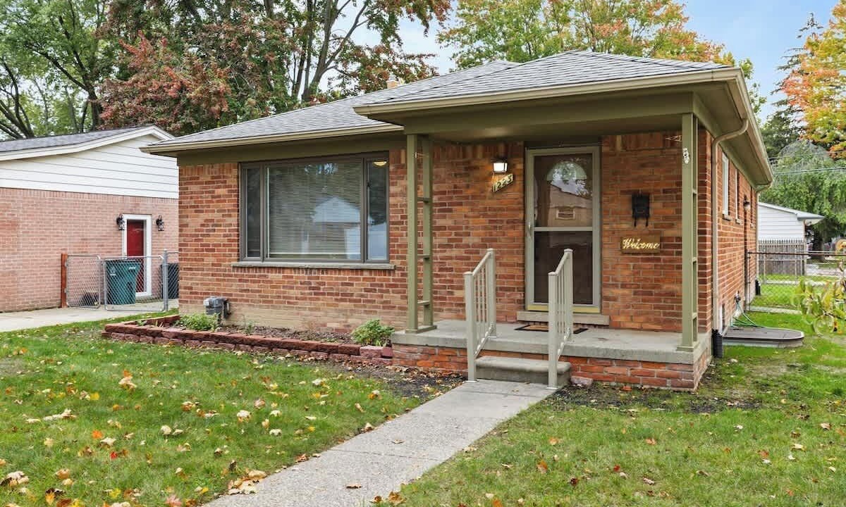Photo of Outdoor in Clawson