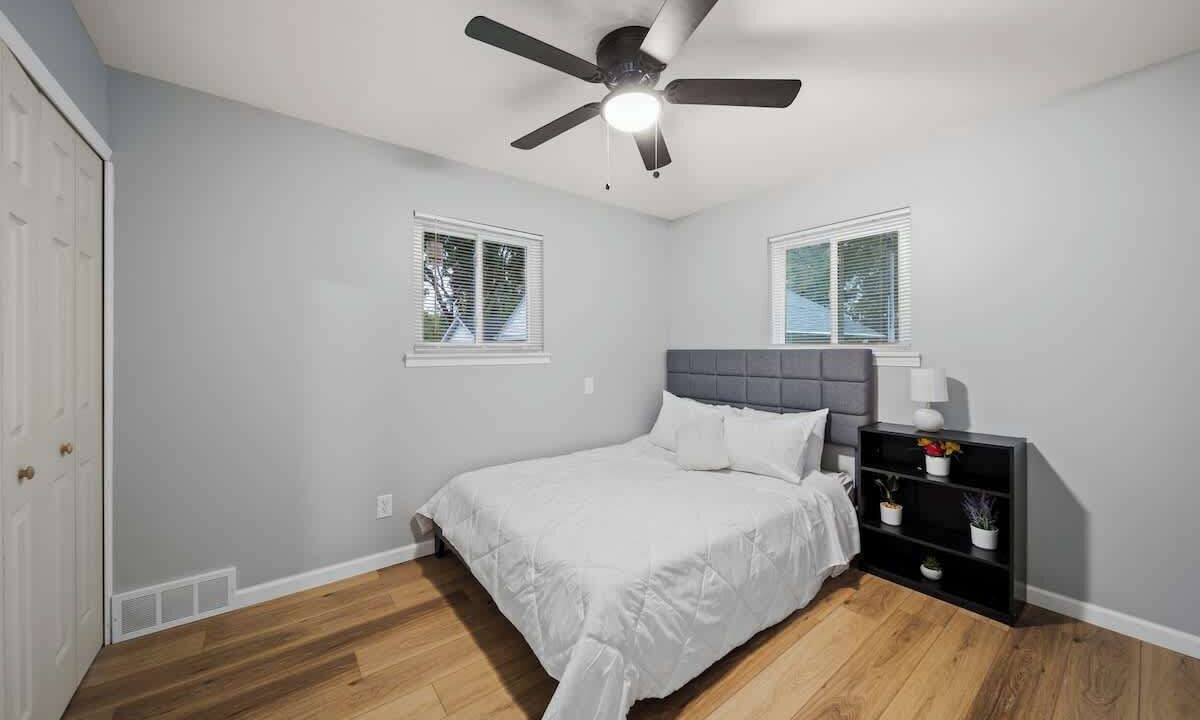 Photo of Bedroom in Clawson