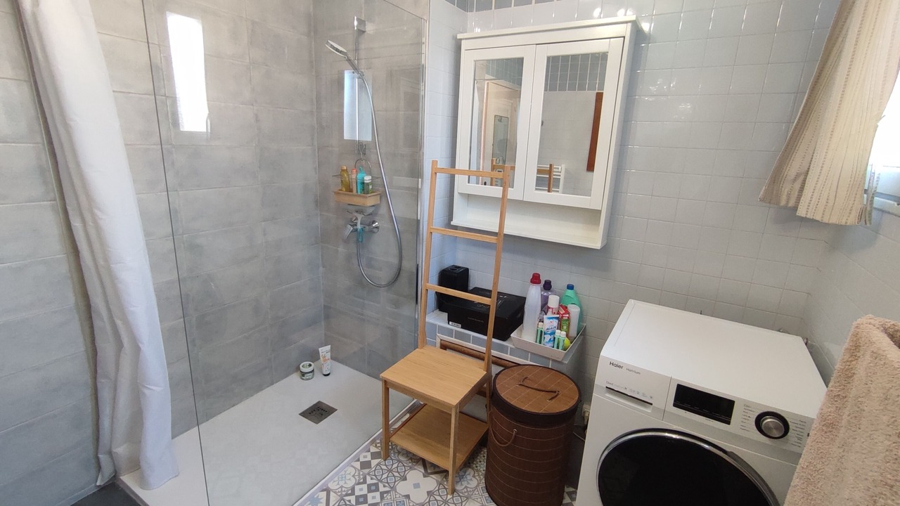 Photo of Bathroom in Uchaux