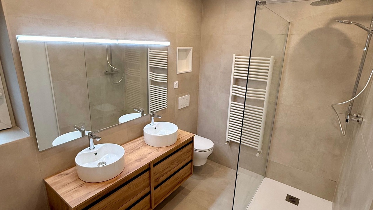 Photo of Bathroom in Lesigny