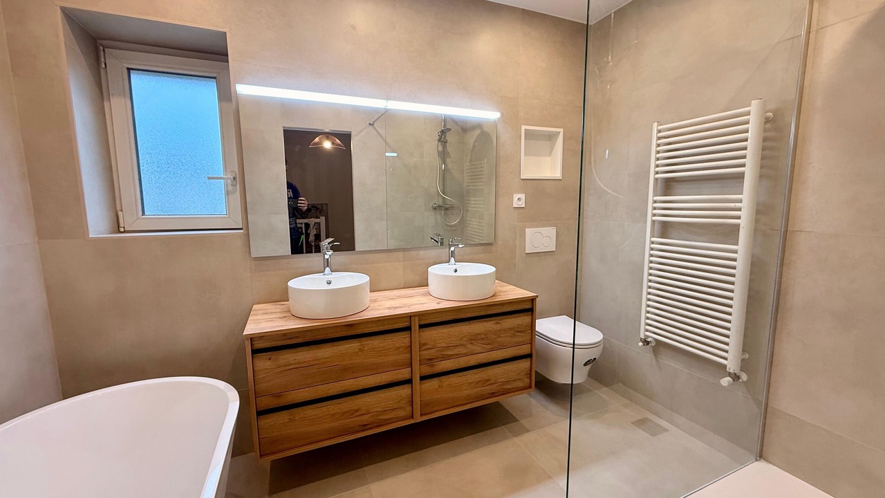 Photo of Bathroom in Lesigny