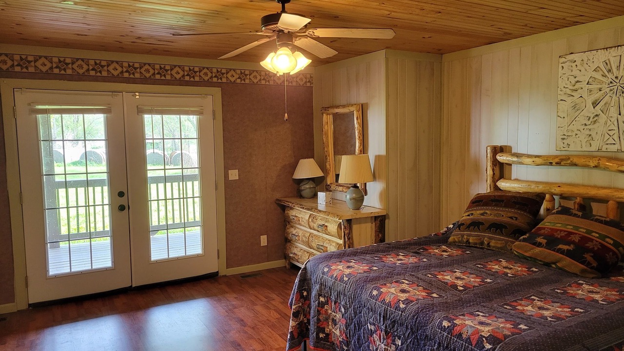 Photo of Bedroom in Dallas County