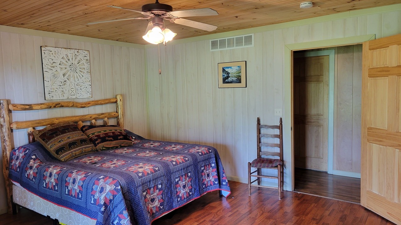 Photo of Bedroom in Dallas County