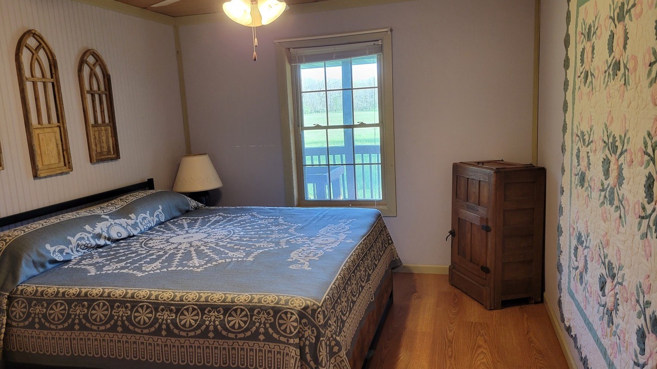 Photo of Bedroom in Dallas County