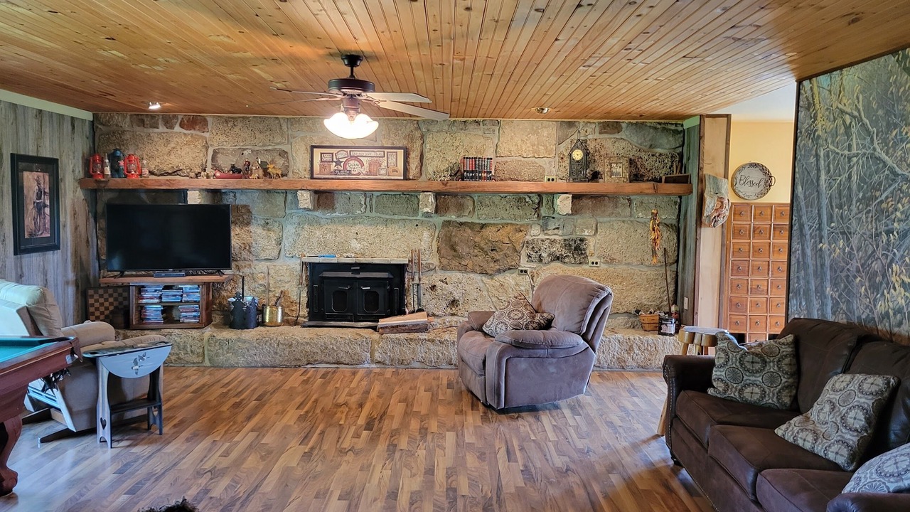 Photo of Livingroom in Dallas County