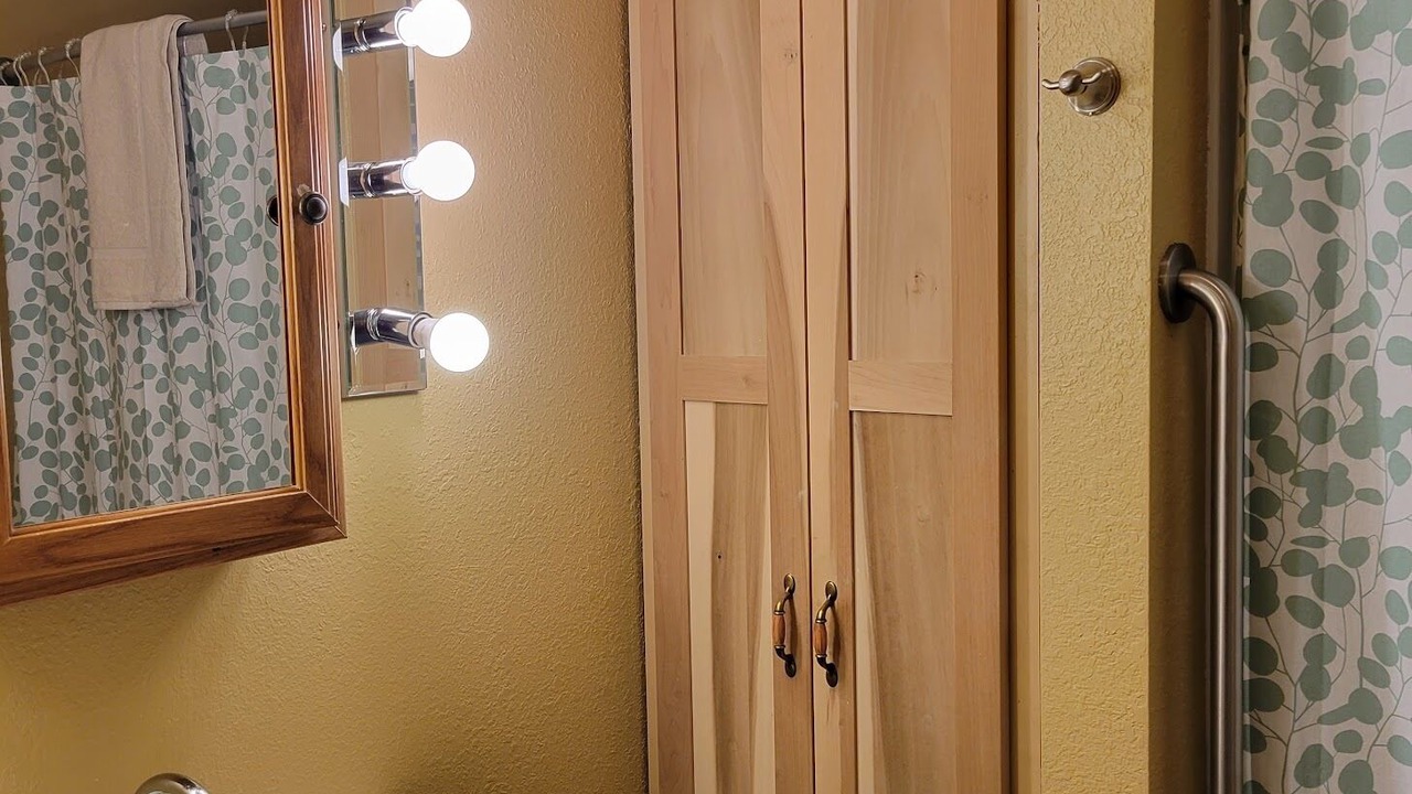 Photo of Bathroom in Dallas County