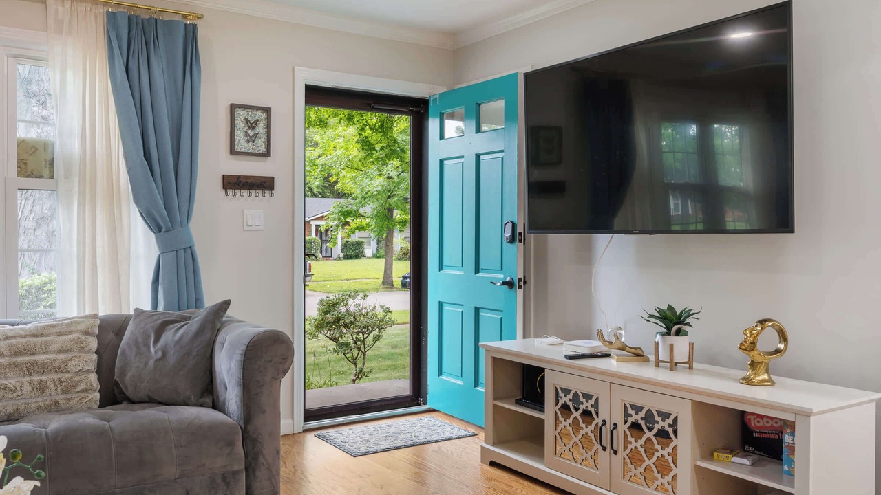 Photo of Livingroom in Hikes Point