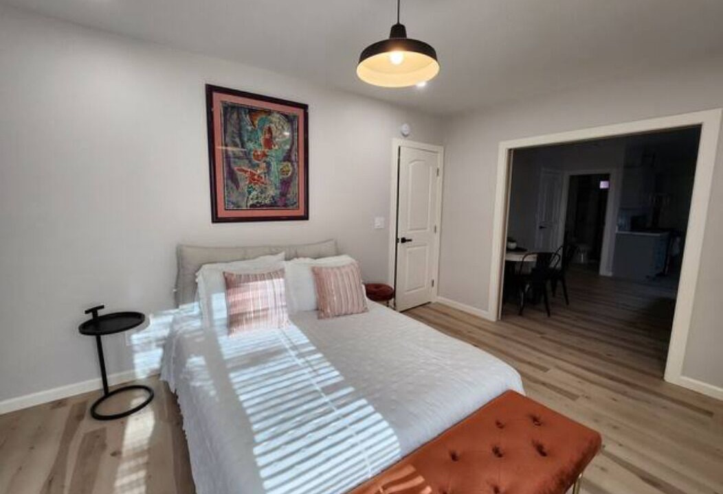 Photo of Bedroom in Upper Telegraph