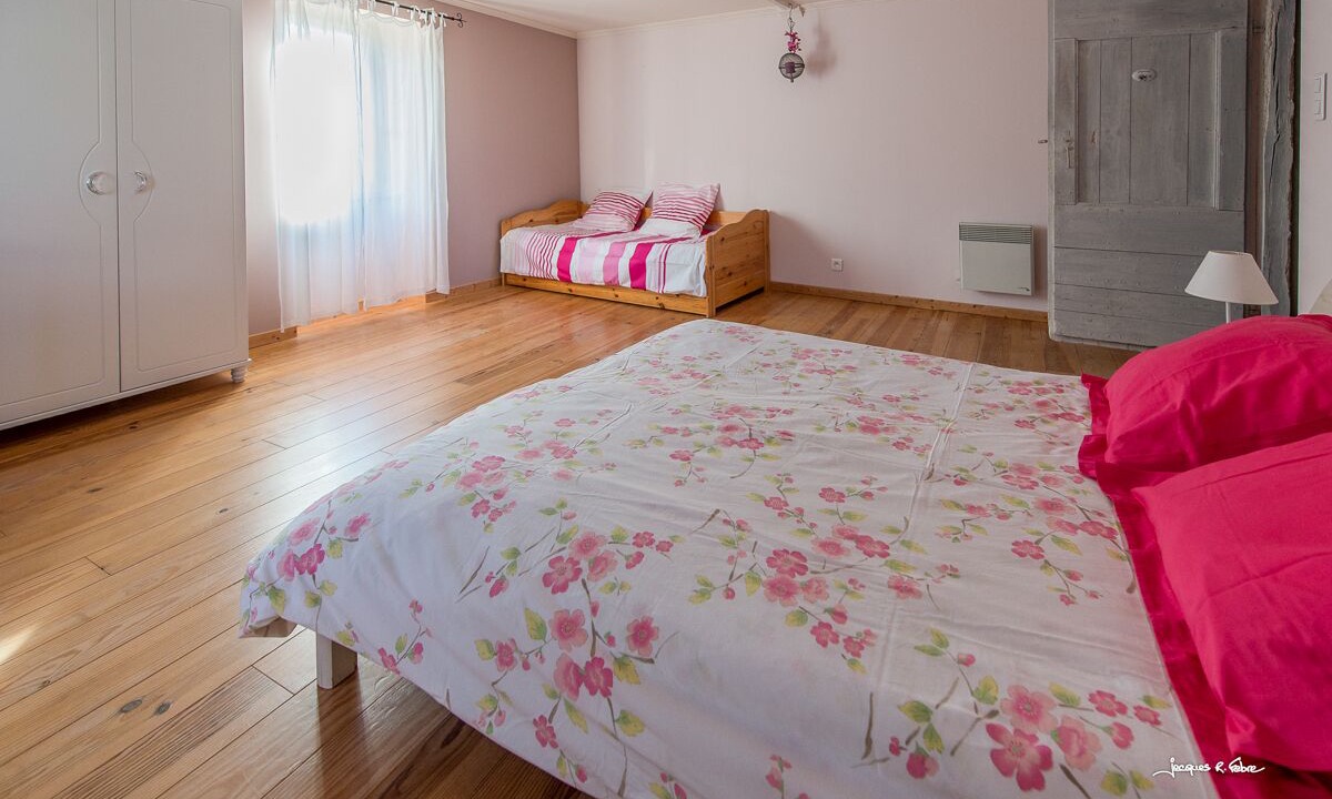 Photo of Bedroom in Fauch