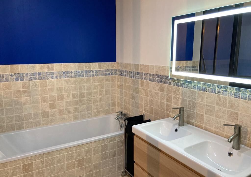Photo of Bathroom in Vanves