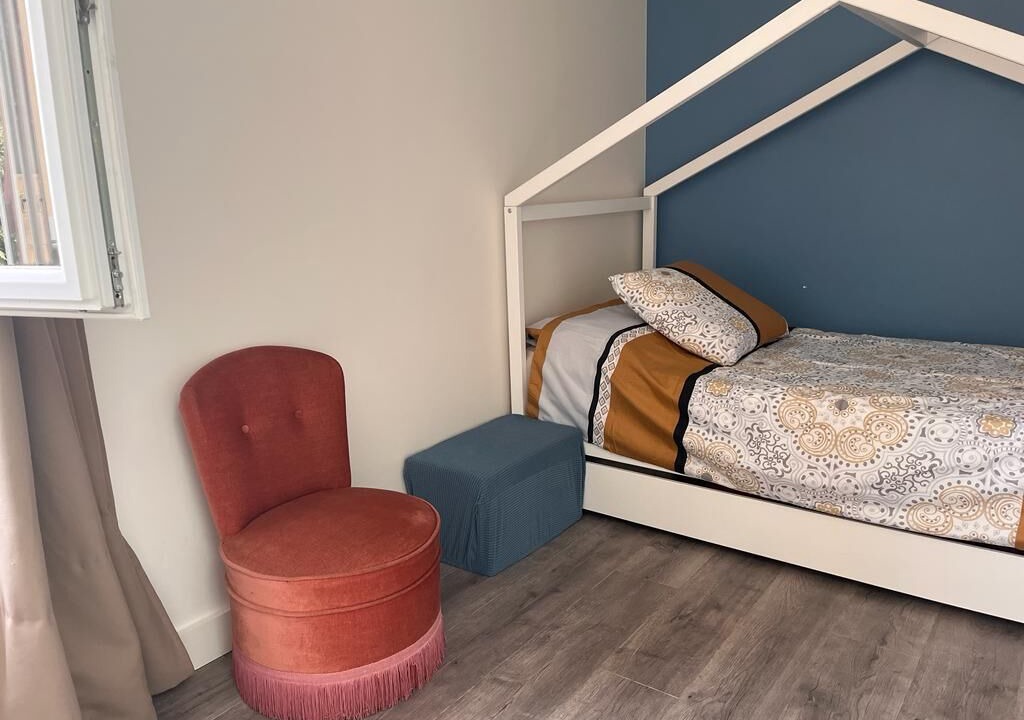 Photo of Bedroom in Vanves