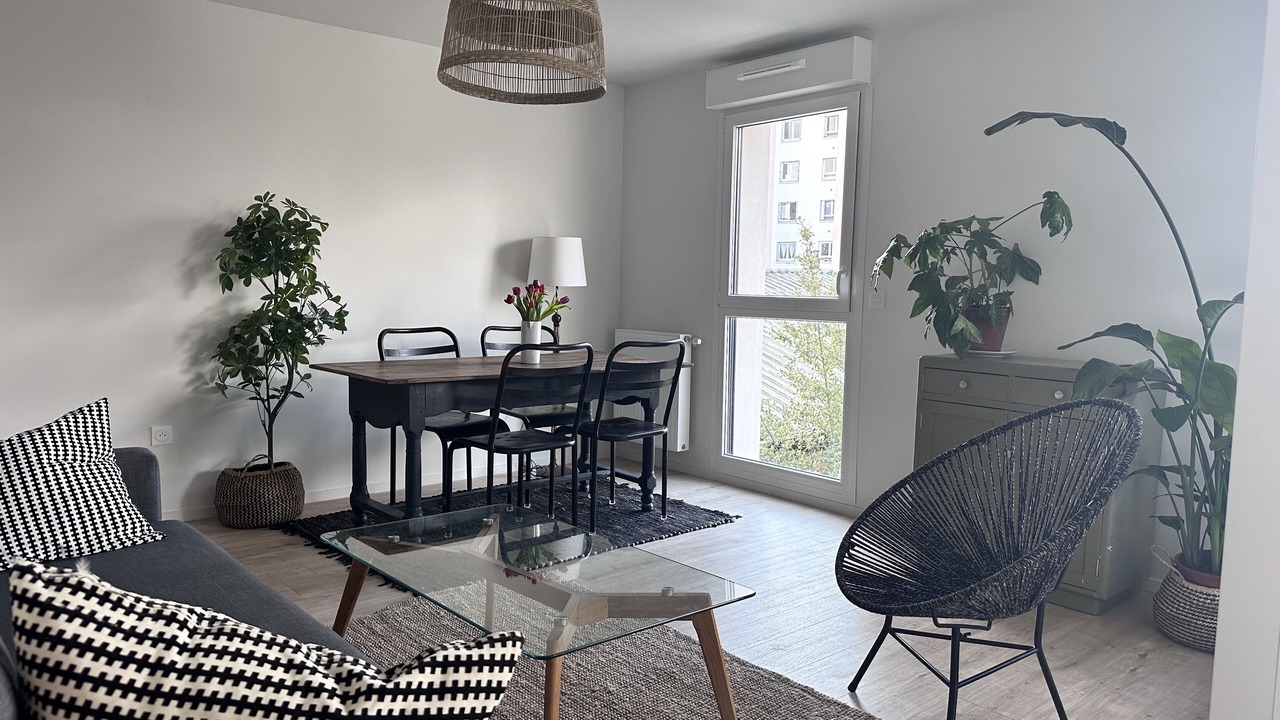 Photo of Livingroom in Romainville