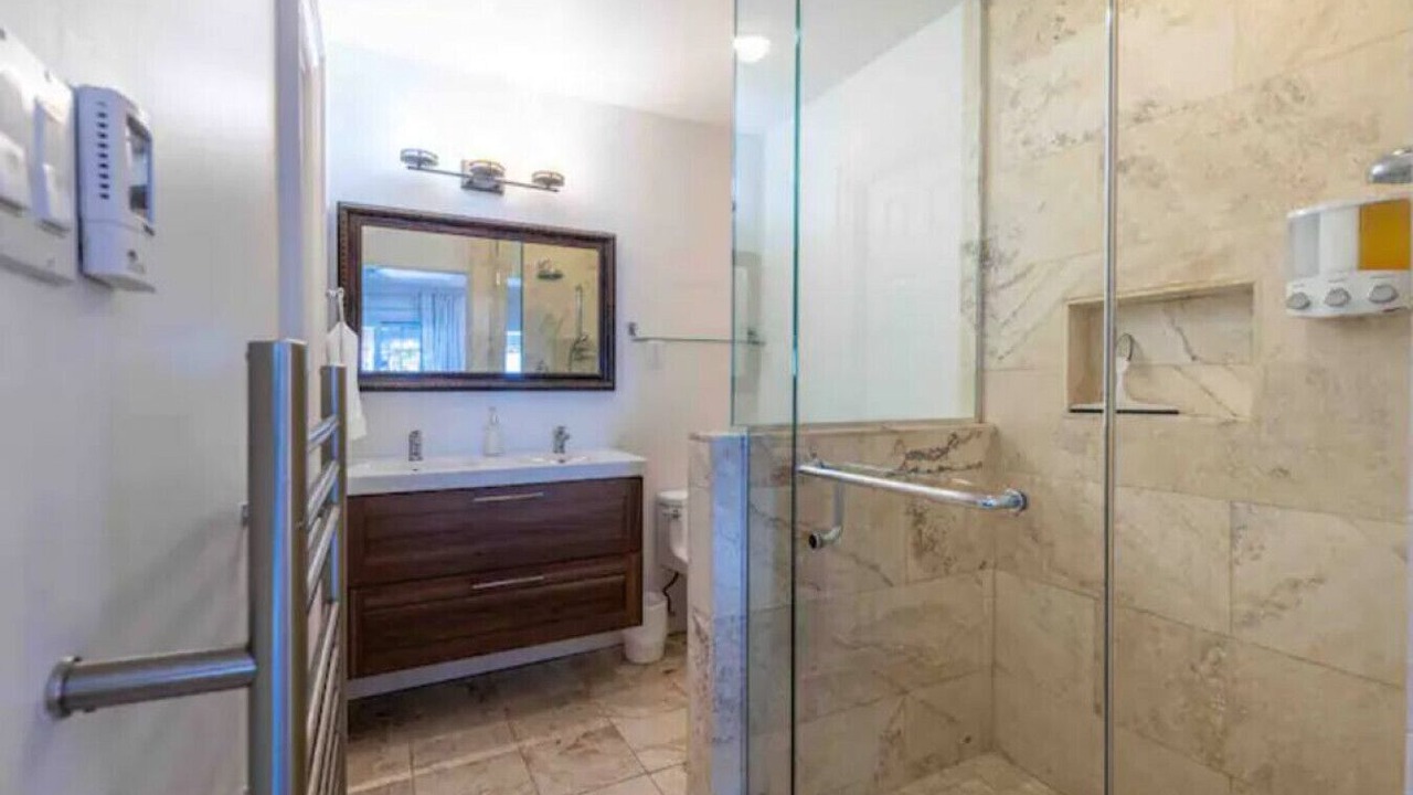 Photo of Bathroom in Port Weller