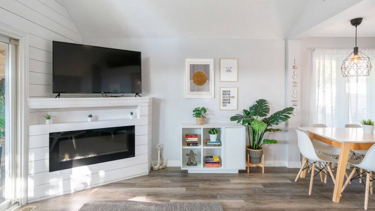 Photo of Livingroom in Port Weller