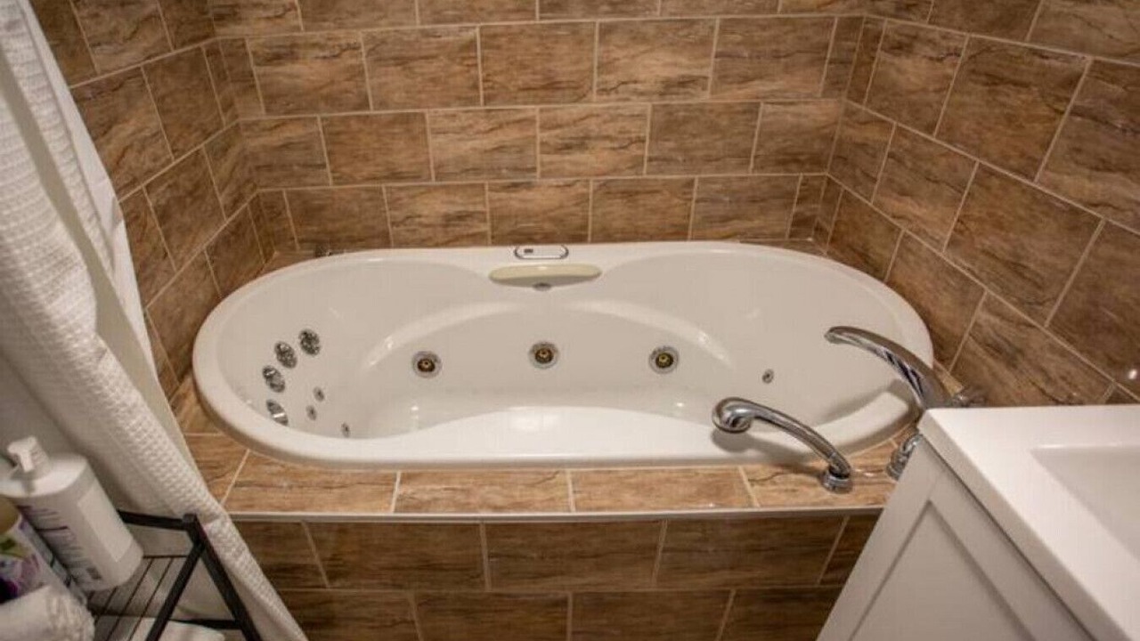 Photo of Bathroom in Virgil
