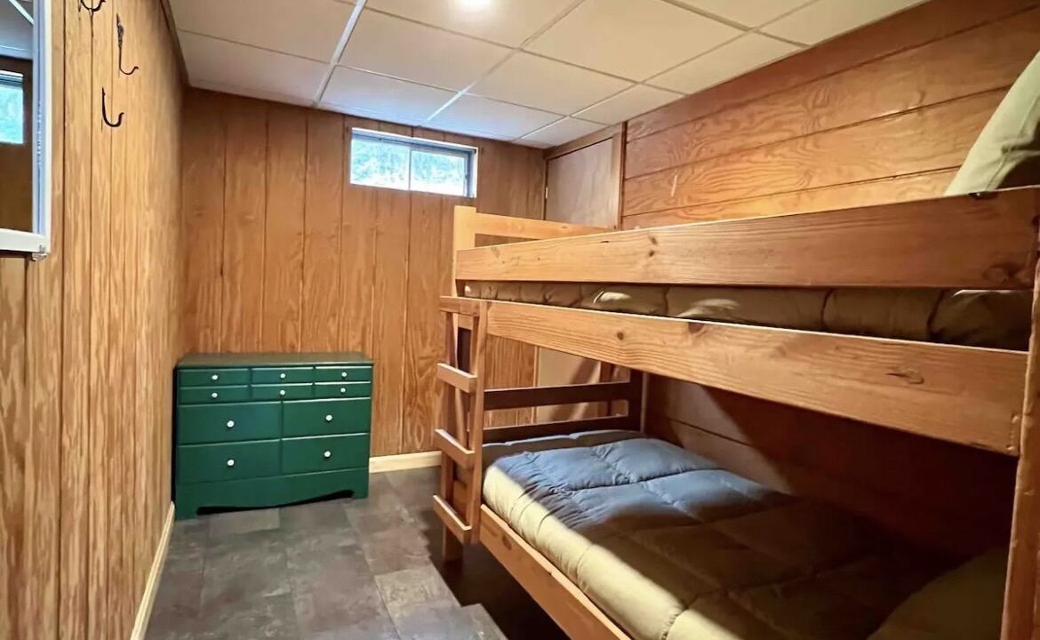 Photo of Bedroom in Ludlow
