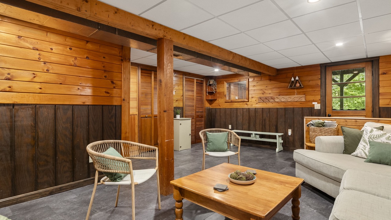 Photo of Livingroom in Ludlow