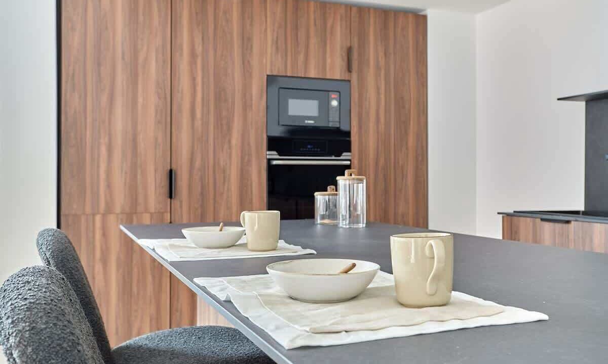 Photo of Others in Vivienne