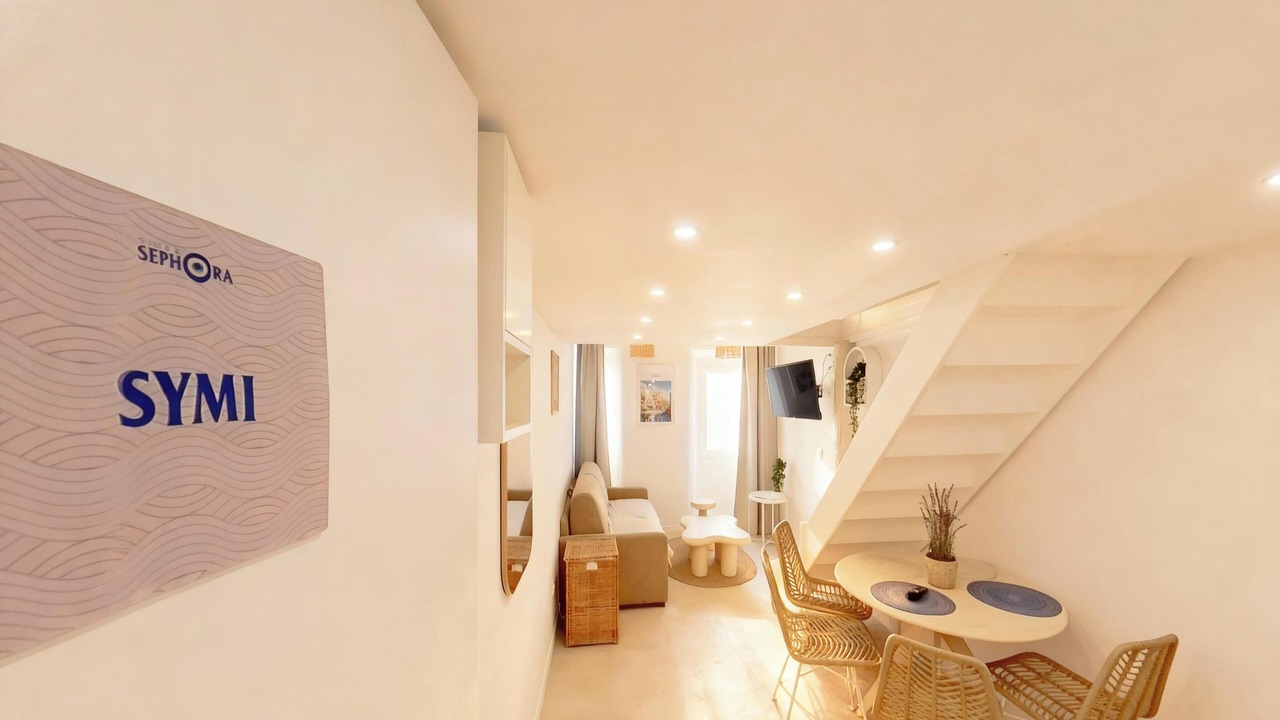 Photo of Patio Balcony in Cannes Old Town