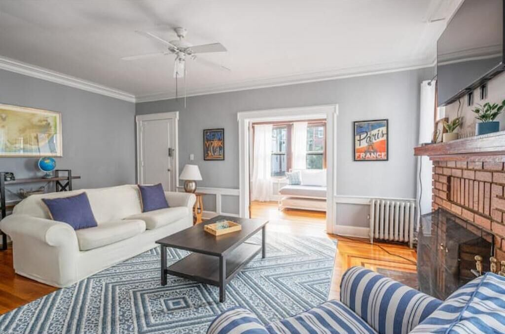 Photo of Livingroom in Ampere