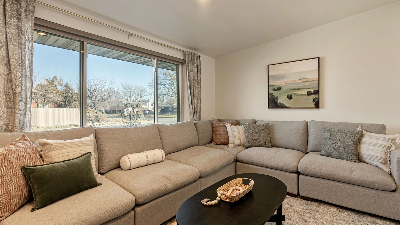 Photo of Livingroom in Murray
