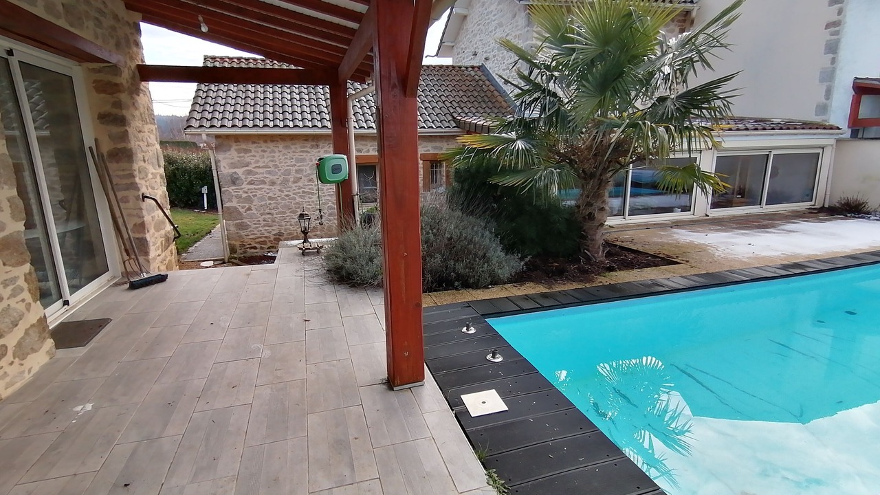 Photo of Outdoor in Compreignac