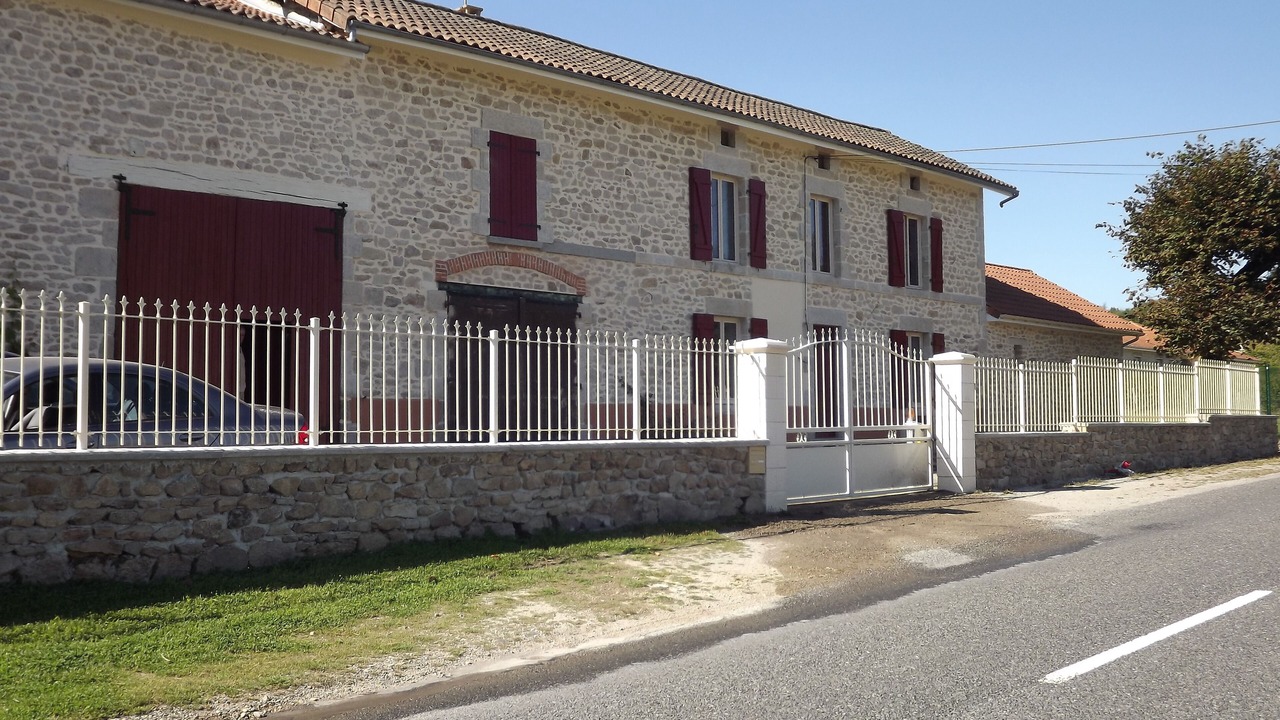 Photo of Outdoor in Compreignac