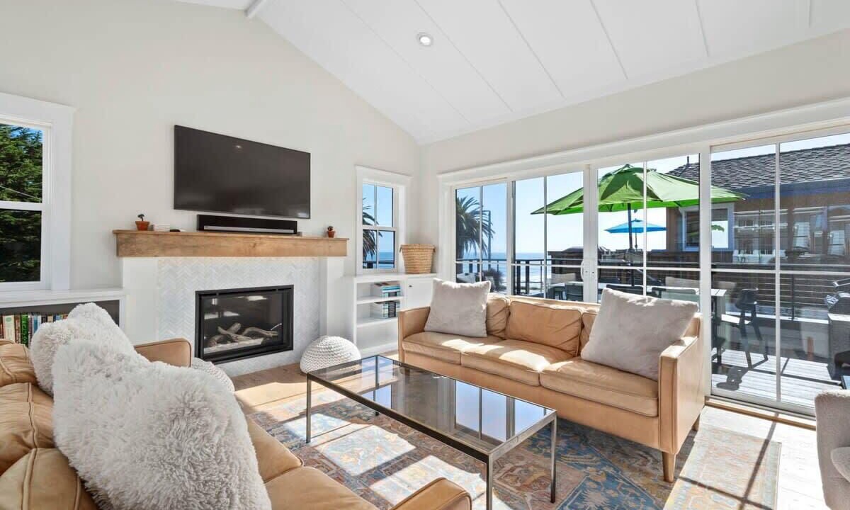 Photo of Bedroom in Opal Cliffs