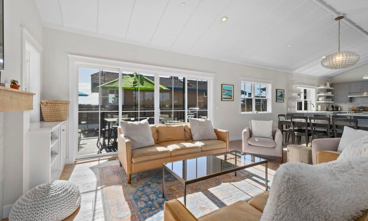 Photo of Bedroom in Opal Cliffs
