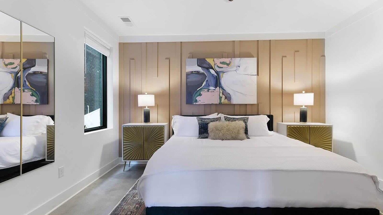 Photo of Bedroom in Eighth Avenue