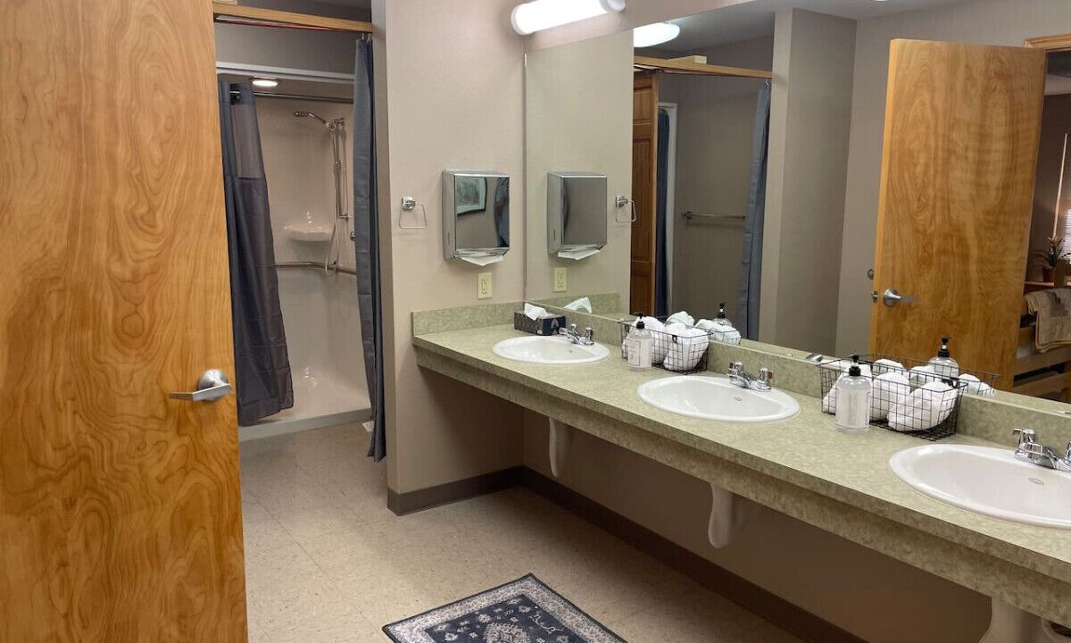 Photo of Bathroom in Cecil
