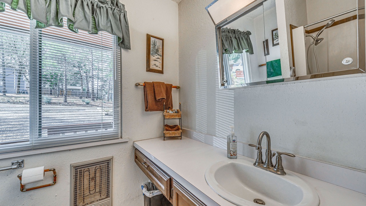 Photo of Bathroom in Ruidoso Downs