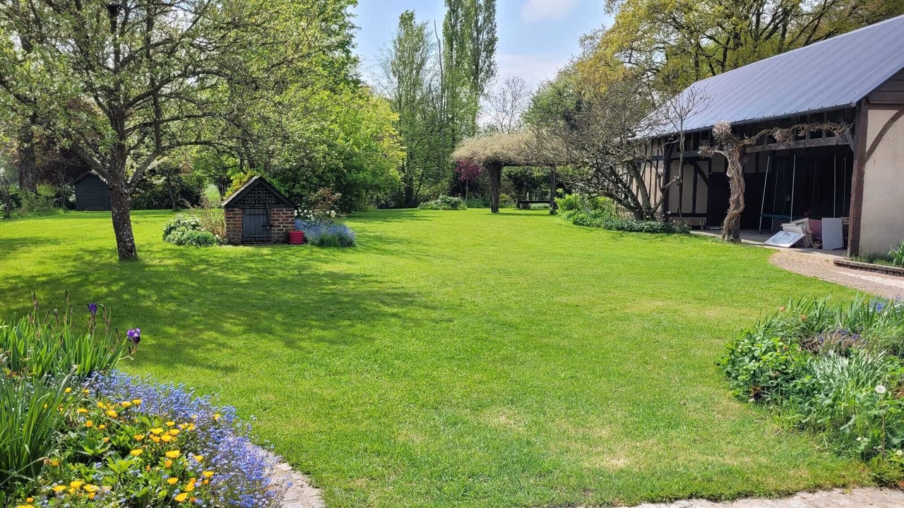 Photo of Outdoor in Yevres