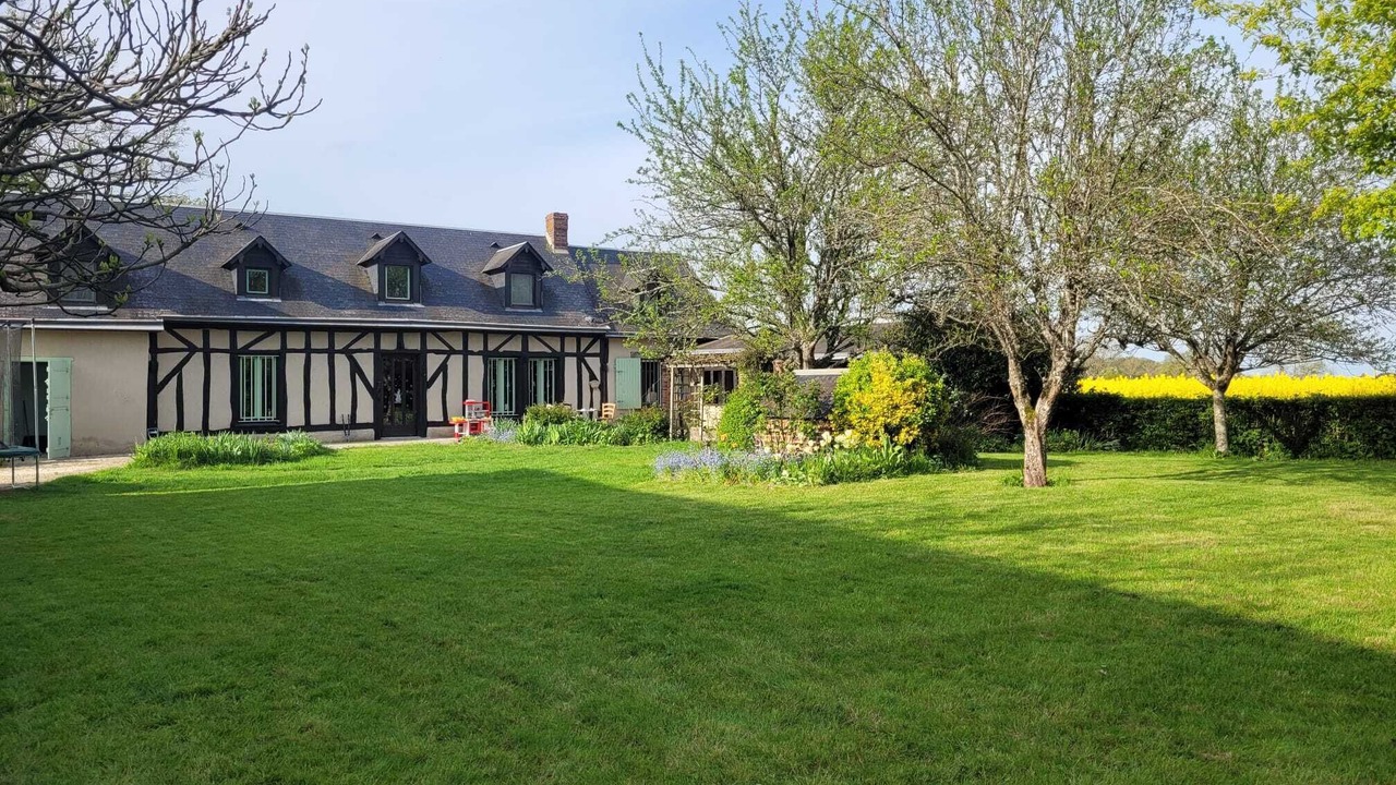 Photo of Outdoor in Yevres