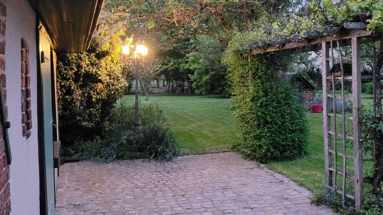 Photo of Outdoor in Yevres