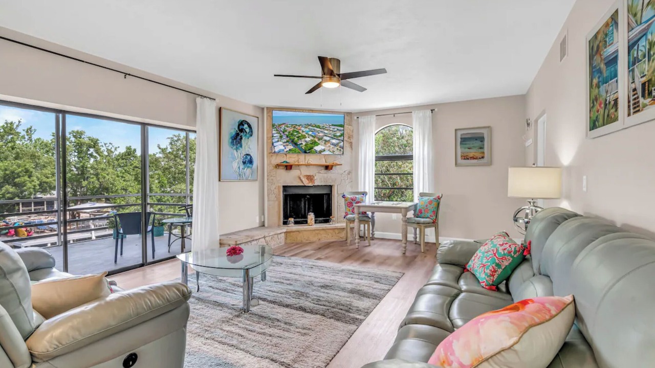 Photo of Livingroom in Key Largo